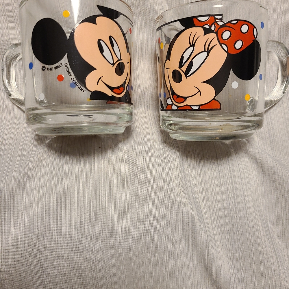 Disney Mickey and Minnie Mugs Set